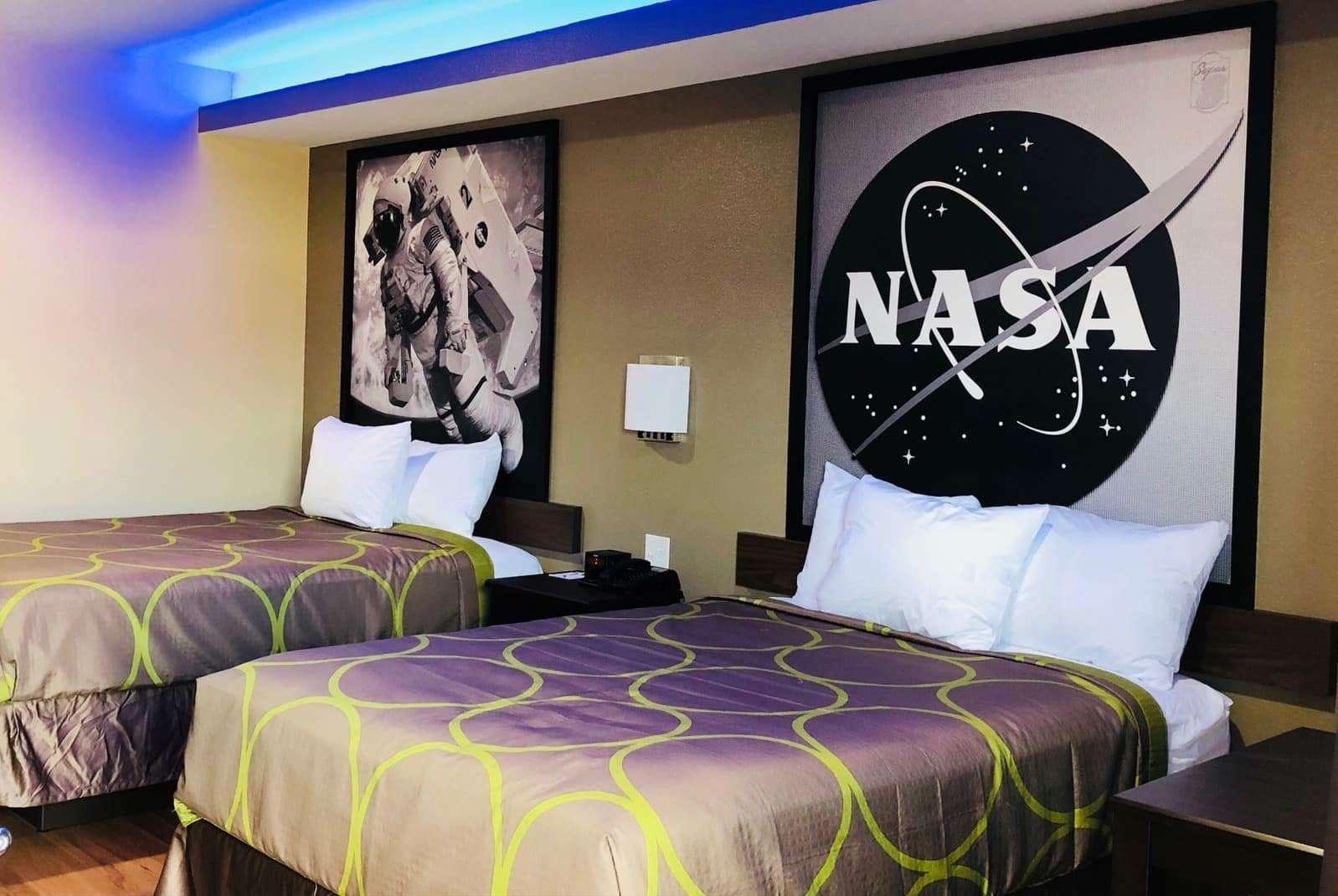 Super 8 By Wyndham Houston Northwest Cypress Hotel ภายนอก รูปภาพ